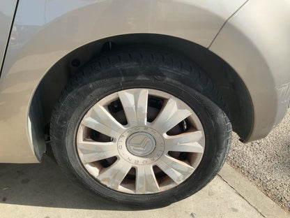 Neumático trasero izquierdo