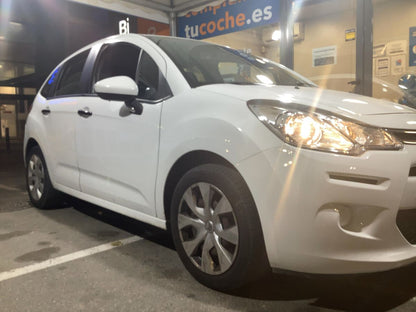 Lateral delantero derecho