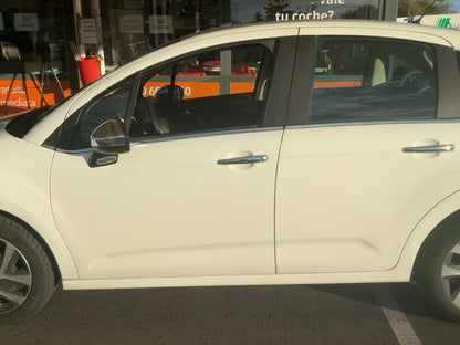 Exterior izquierda
