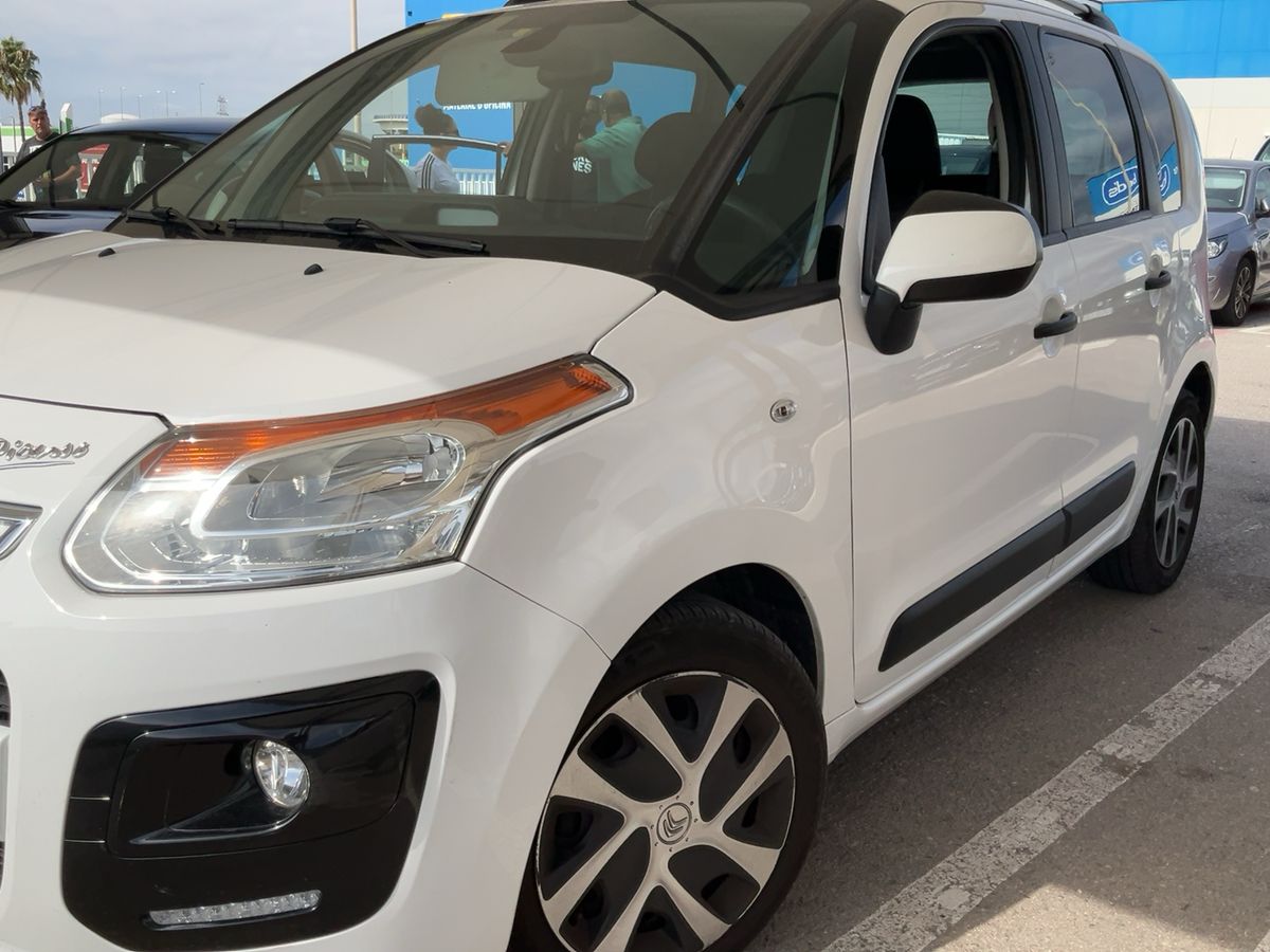 Lateral delantero izquierdo