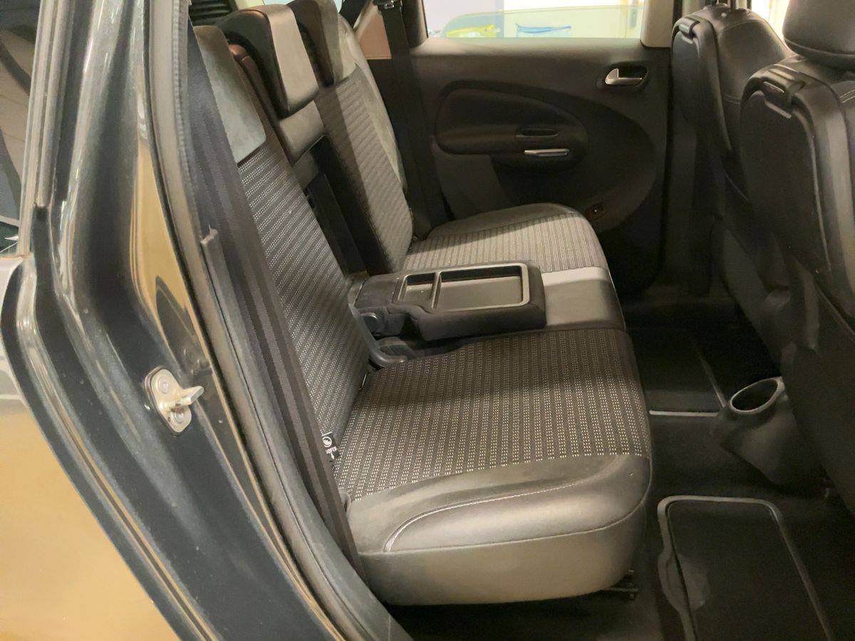 Interior trasero
