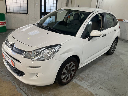 Frontal izquierda