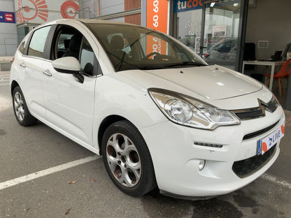 Lateral delantero derecho