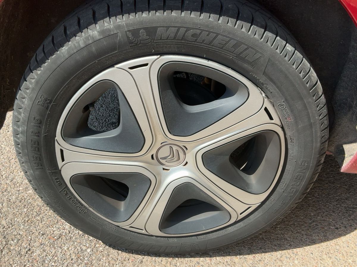 Rear right tire