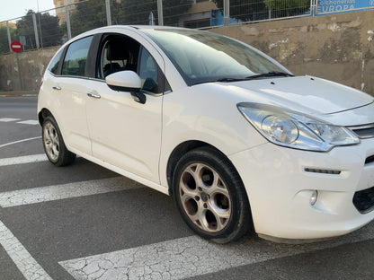 global.imageCaption.front-right-side