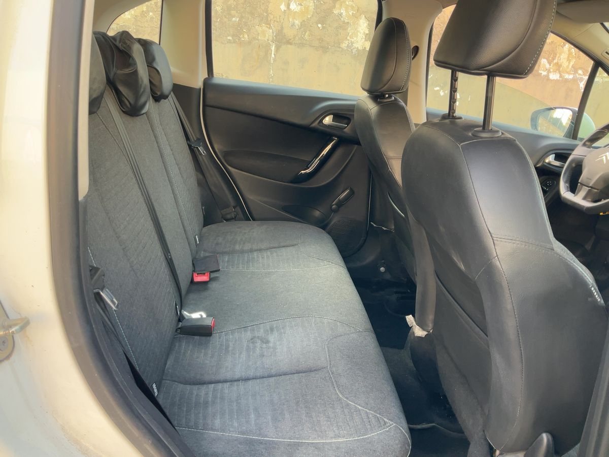 Interior trasero