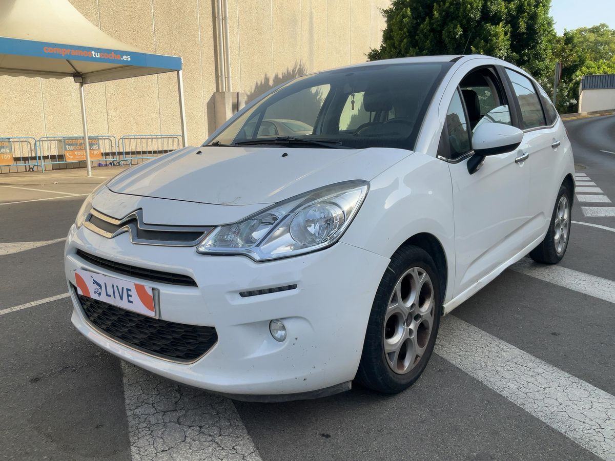 Frontal izquierda