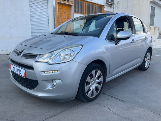 Frontal izquierda