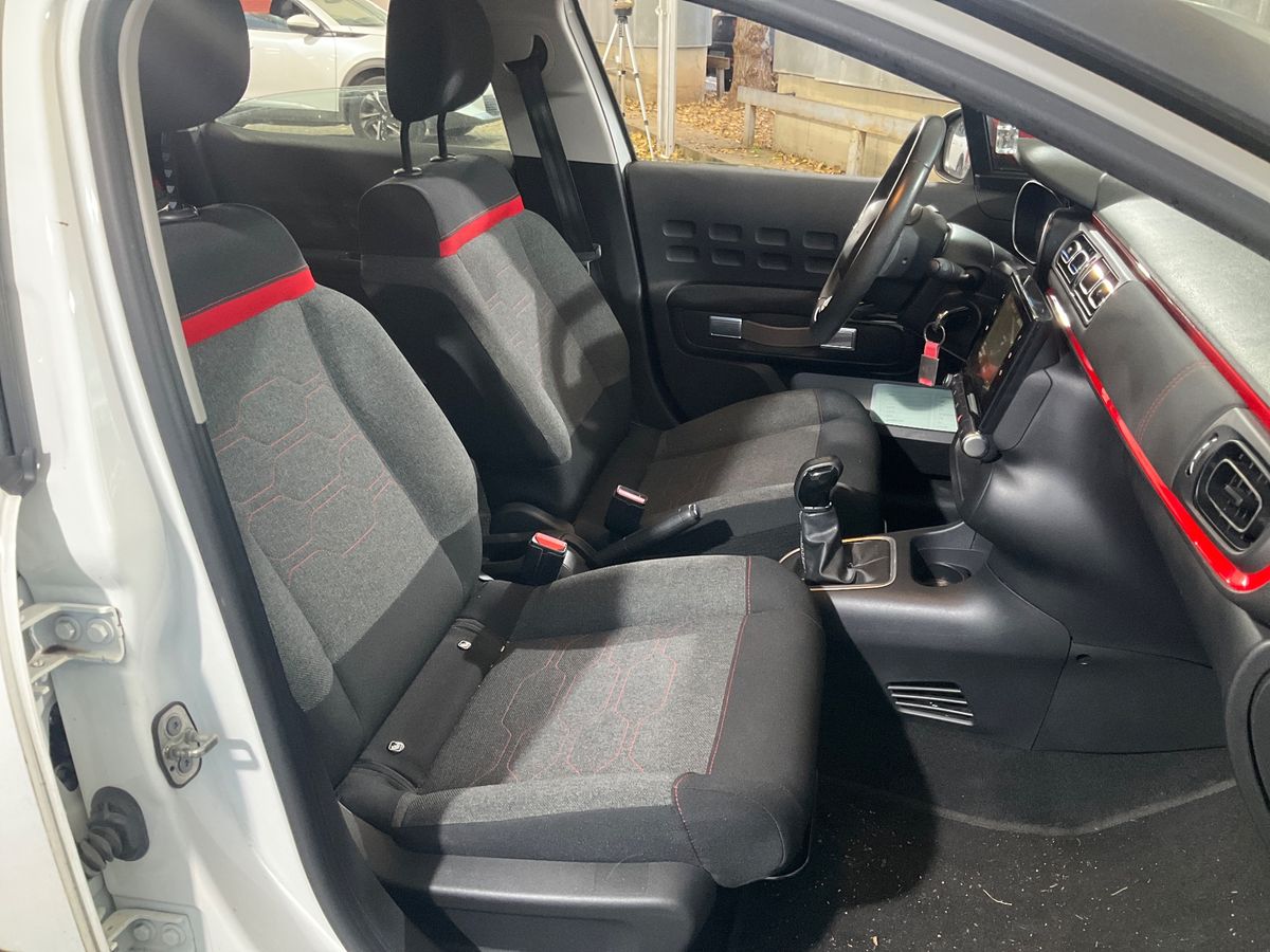 Interior delantero