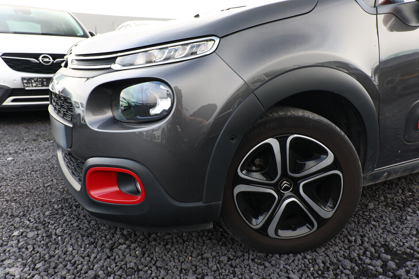 Citroën C3 1.2 PT 110 Shine LED PDC Kam AppCo Klima 104551119 4