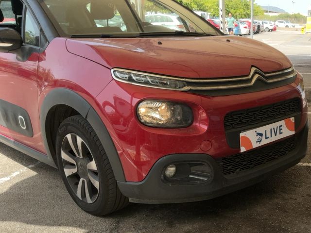 Lateral delantero derecho