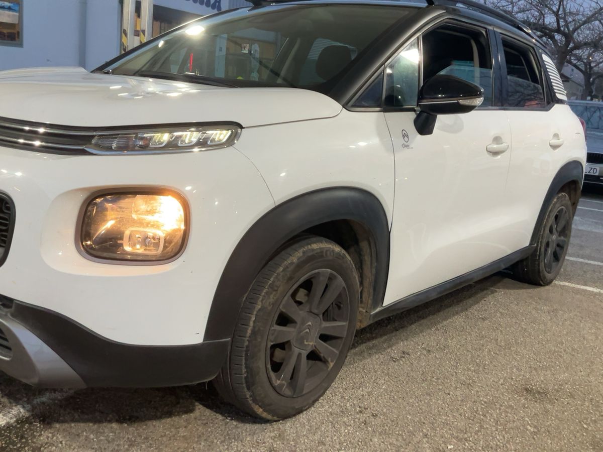 Lateral delantero izquierdo