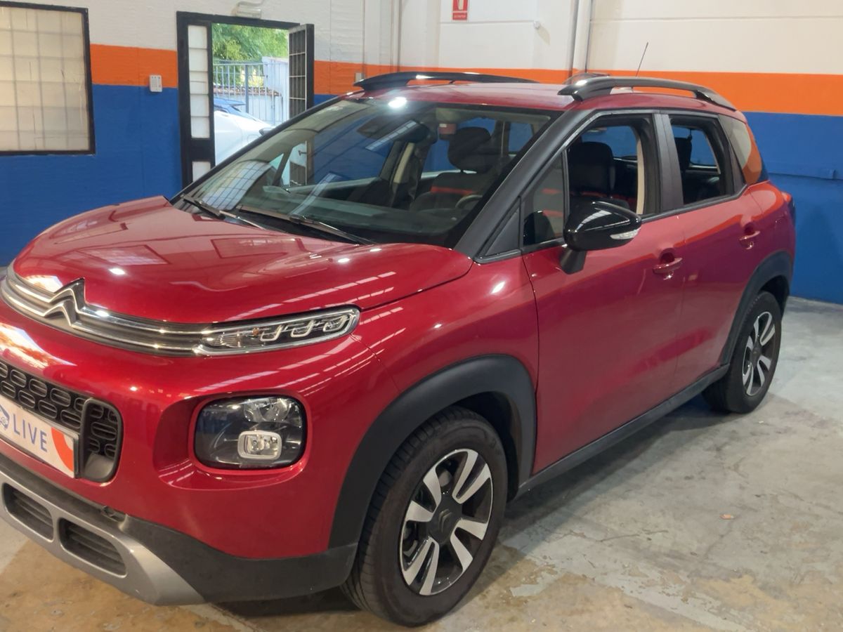 Frontal izquierda
