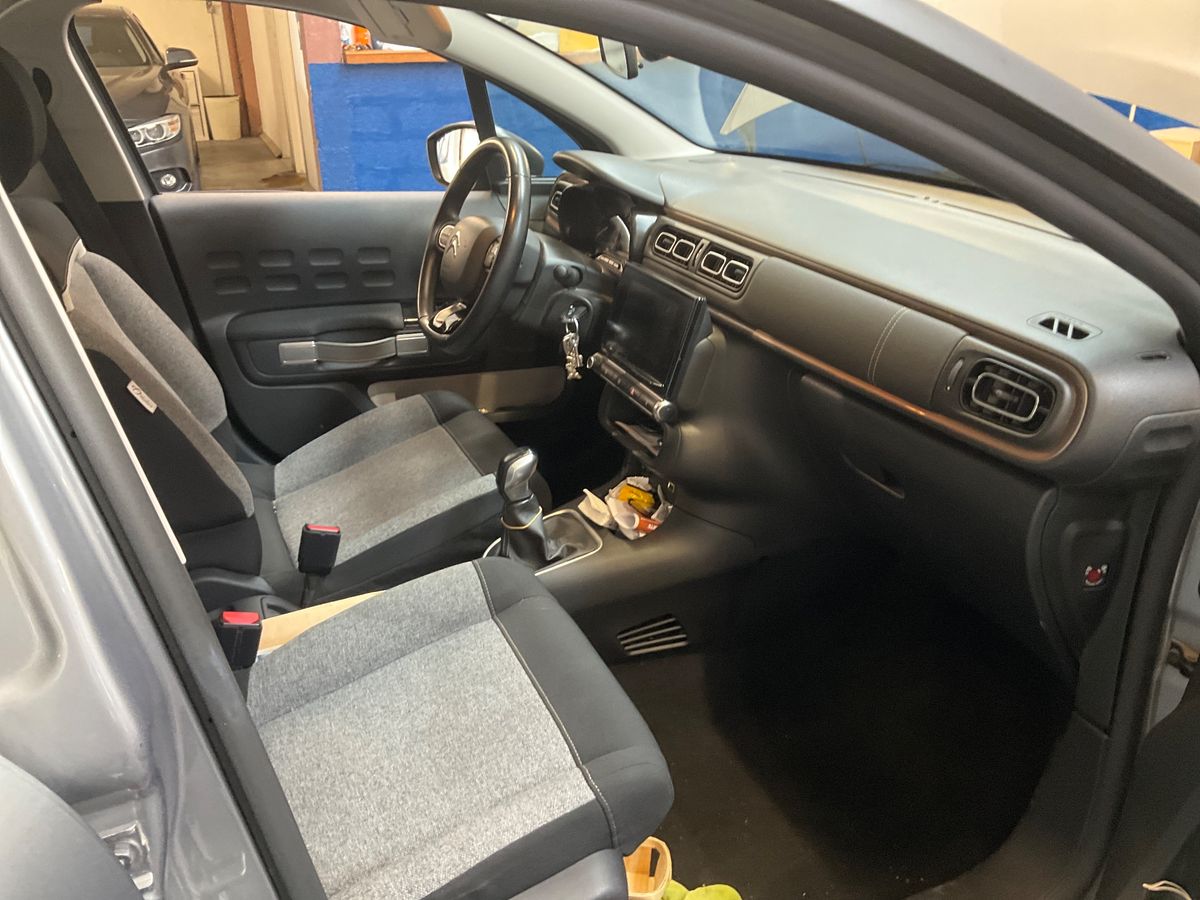 Interior delantero