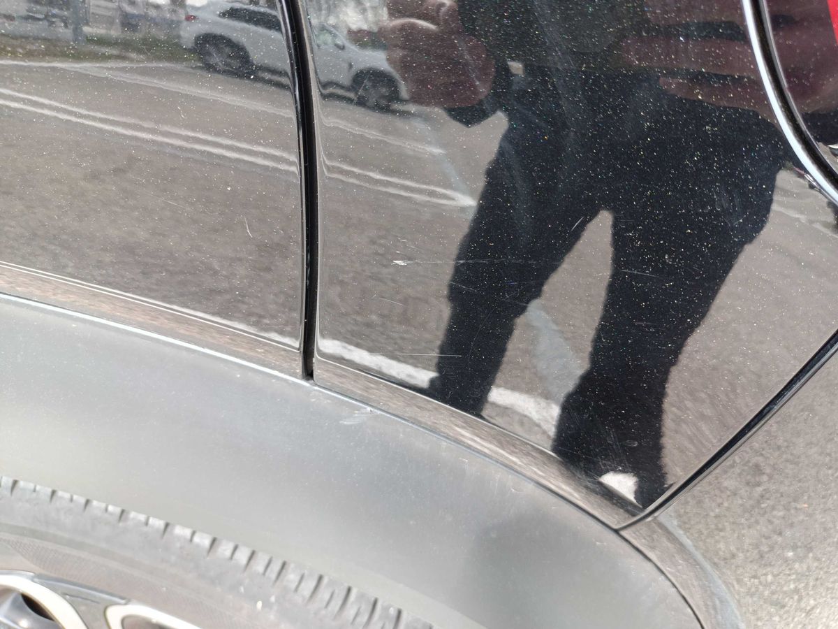 Guardabarros trasero Arañazo
