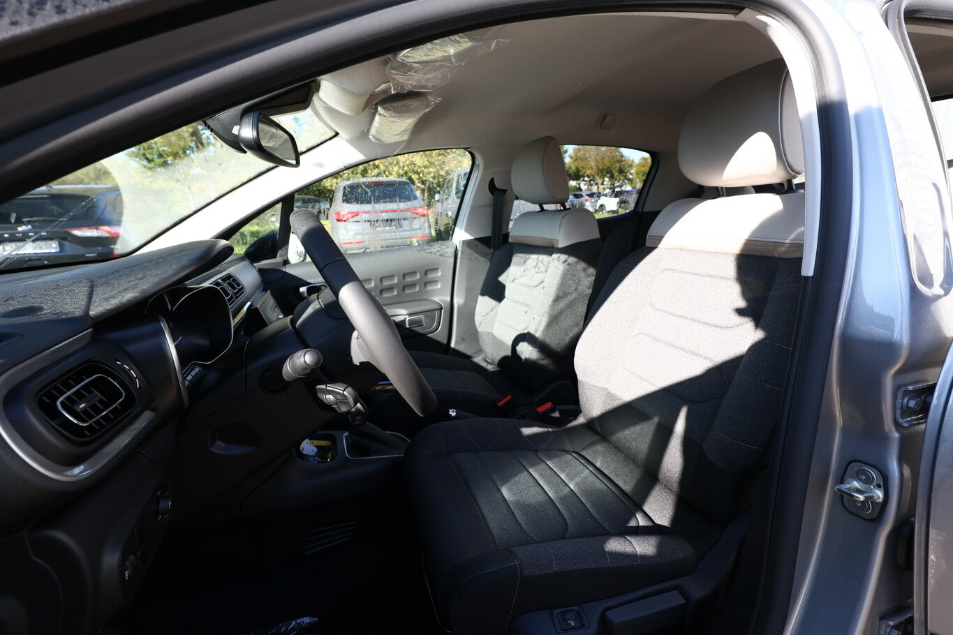 Citroën C3 110 EAT6 MAX Nav SHZ Kam Keyless PDC 16Z LED  88444718 5