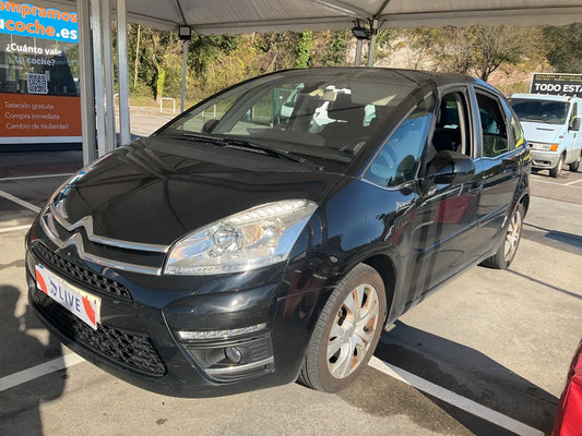 Frontal izquierda
