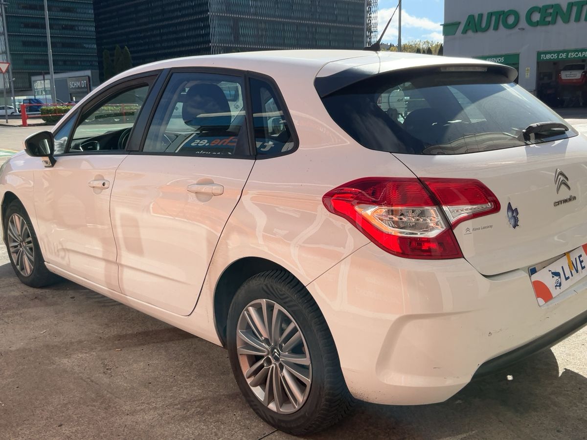 Parte trasera izquierda