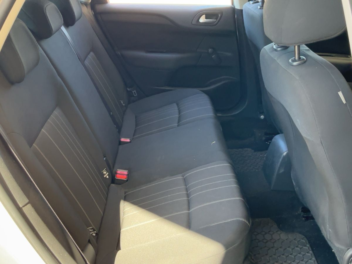 Interior trasero