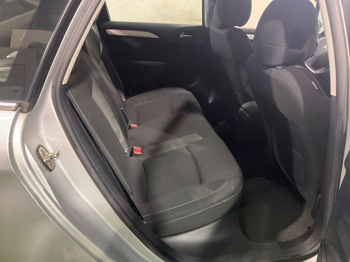 Interior trasero