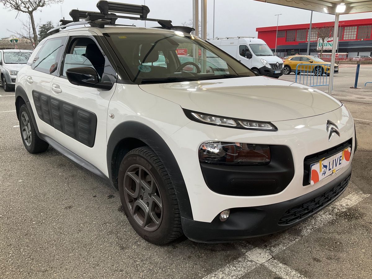 Lateral delantero derecho