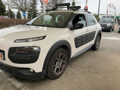 Lateral delantero izquierdo