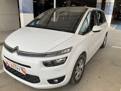 Frontal izquierda