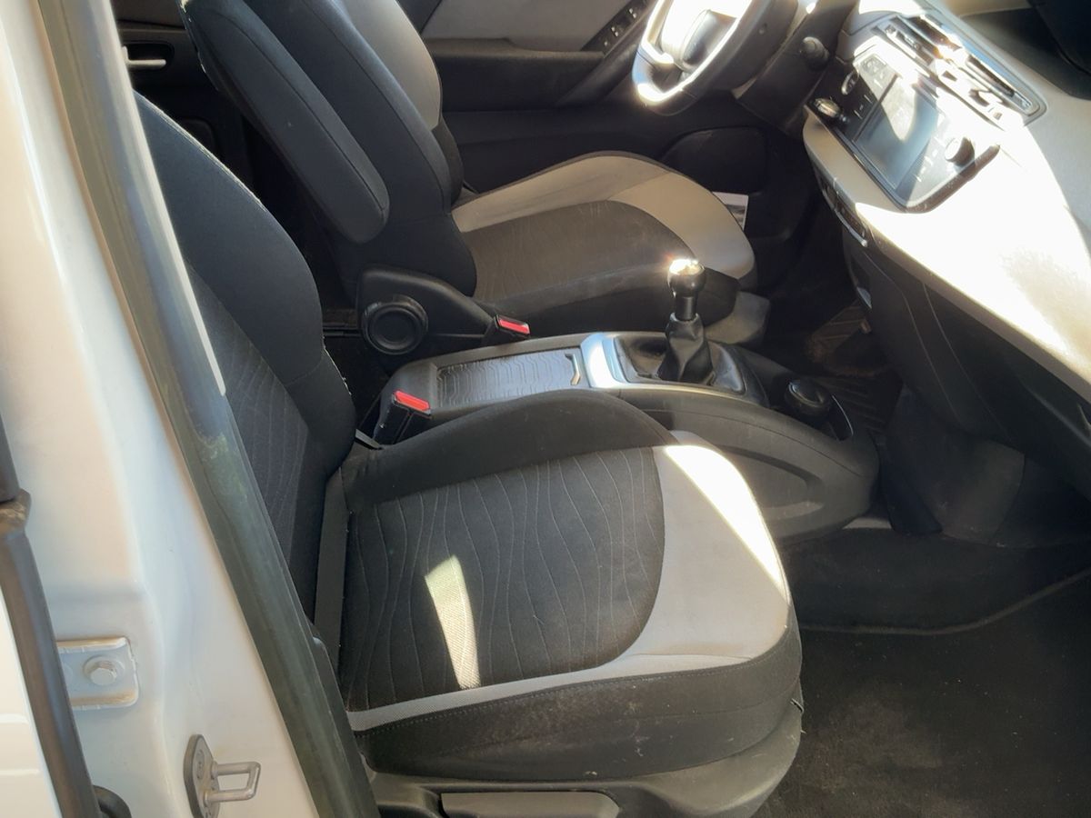Interior delantero