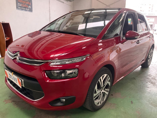 Frontal izquierda