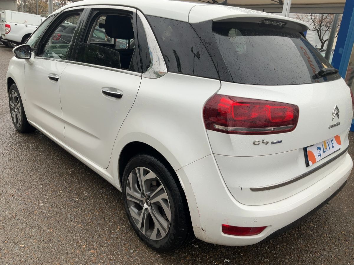 Parte trasera izquierda