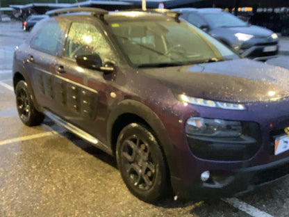 Lateral delantero derecho