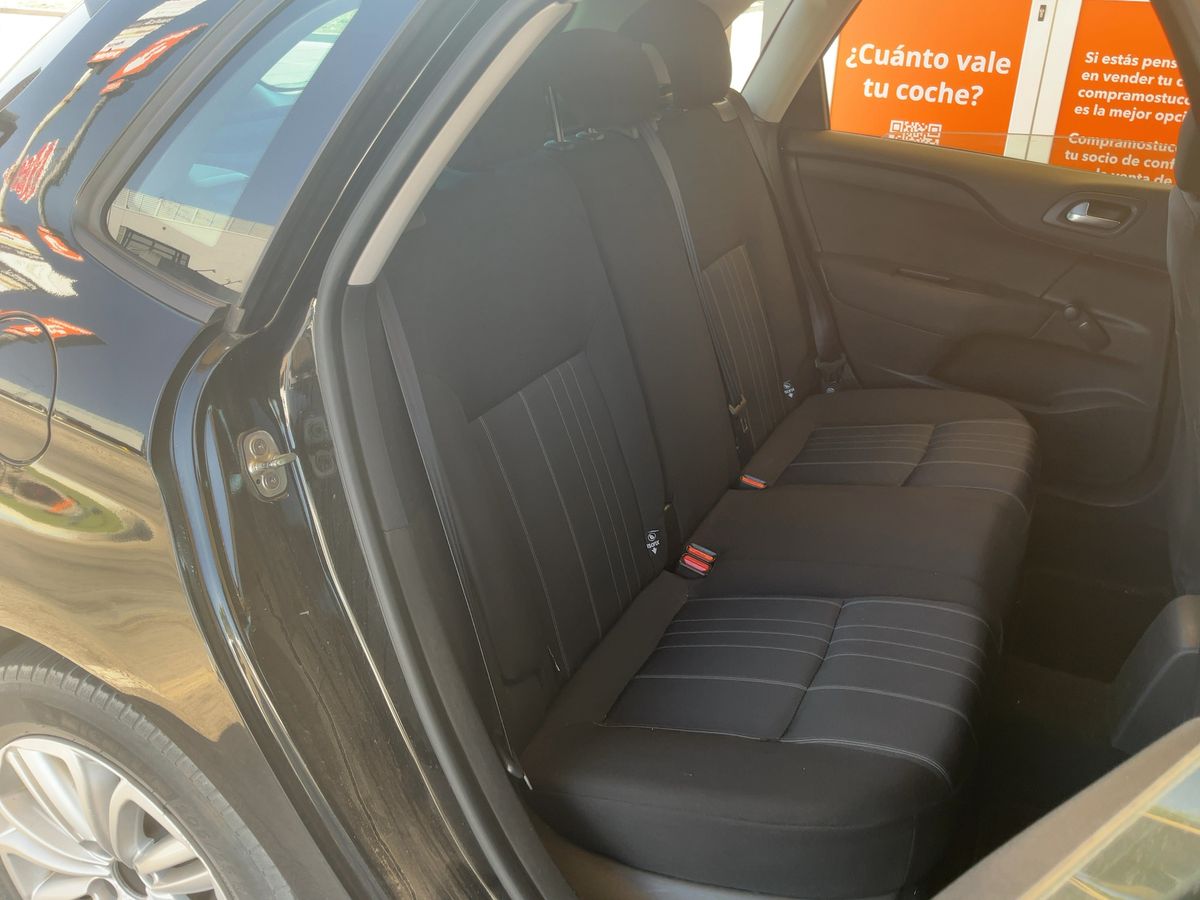 Interior trasero