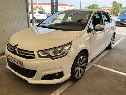 Frontal izquierda