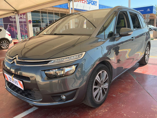 Frontal izquierda