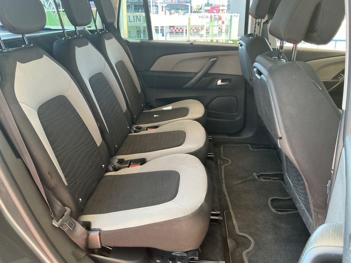 Interior trasero