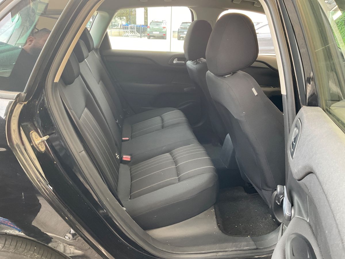 Interior trasero