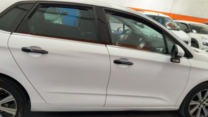 Exterior derecha