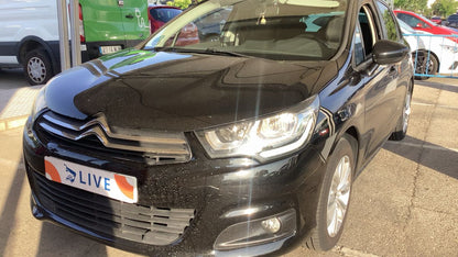 Frontal izquierda