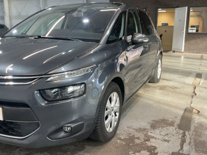 Lateral delantero izquierdo