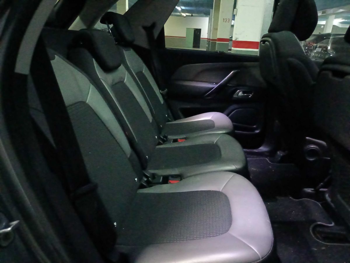 Interior trasero