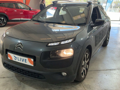 Frontal izquierda