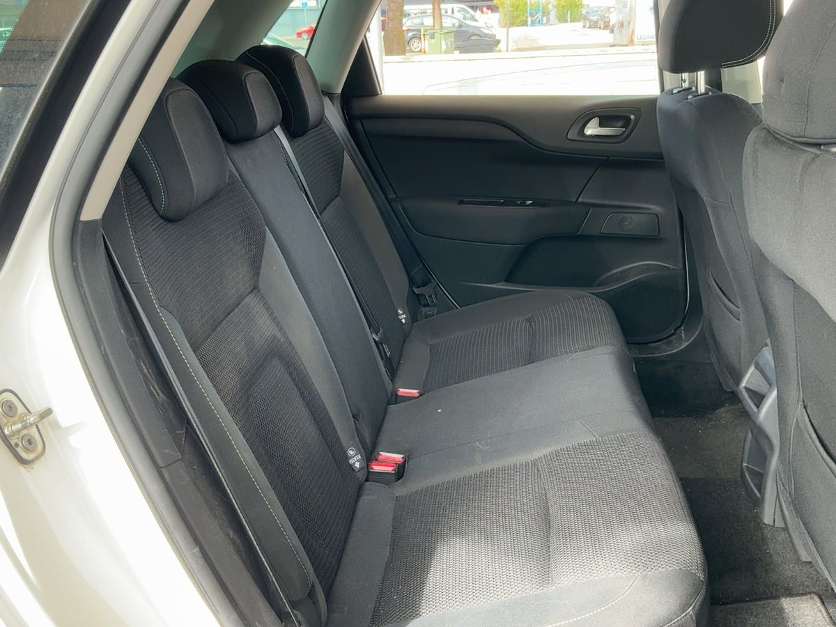 Interior trasero