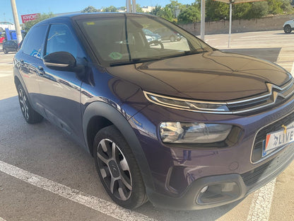 Lateral delantero derecho