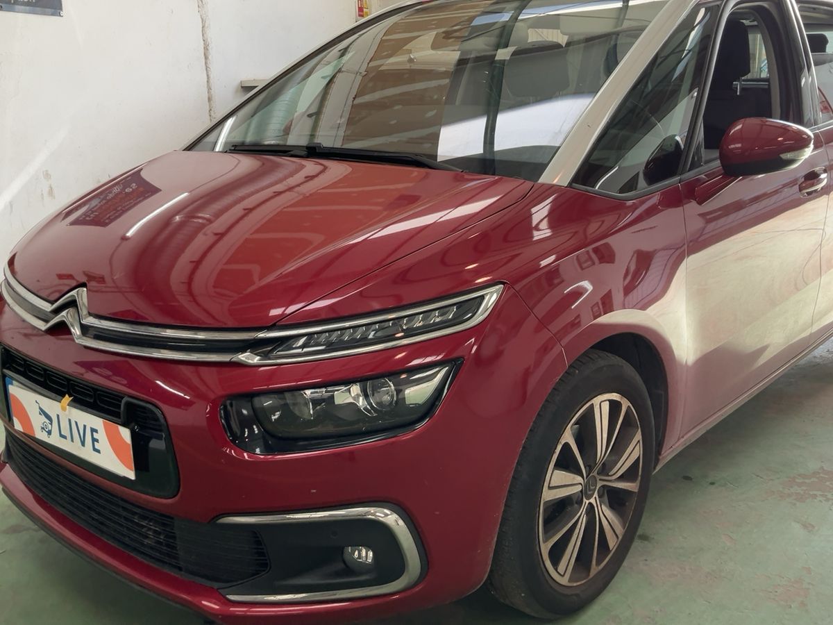 Lateral delantero izquierdo