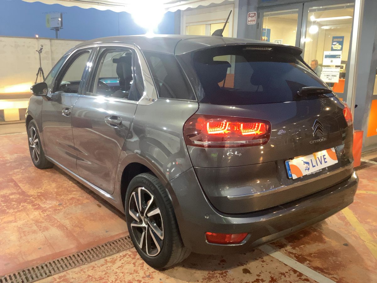 Parte trasera izquierda