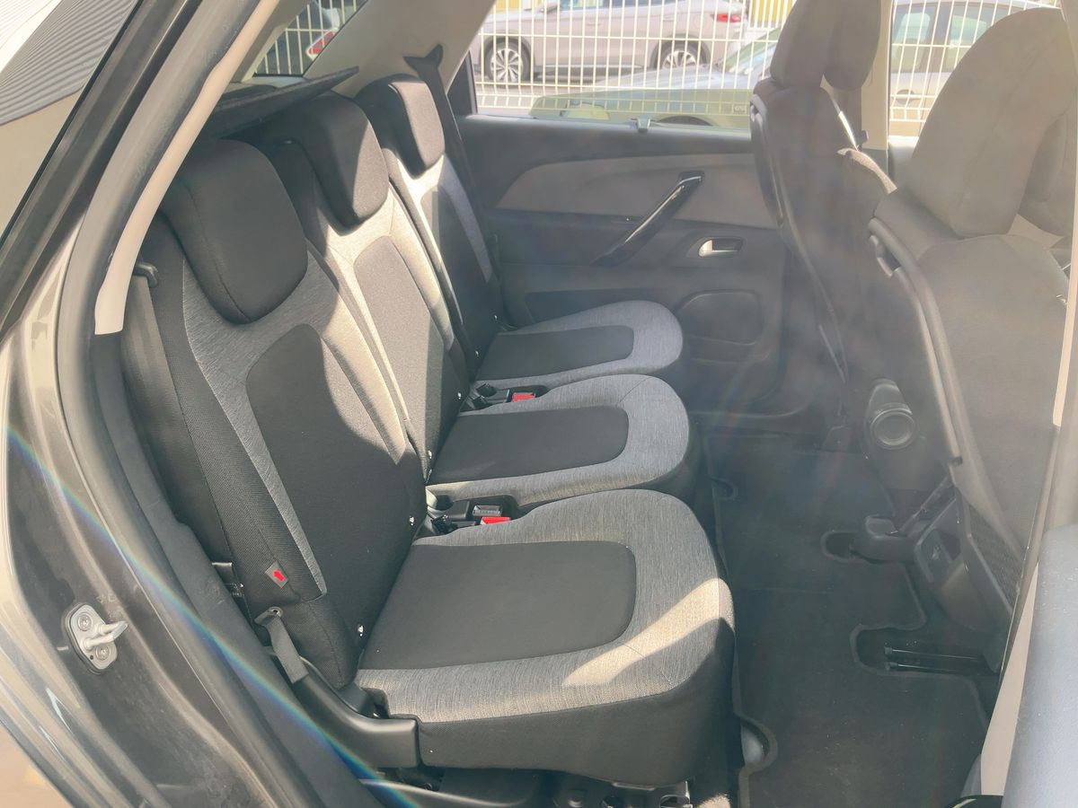 Interior trasero