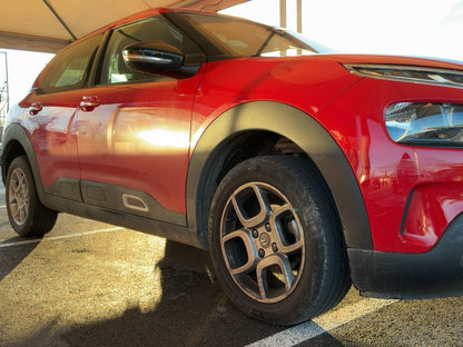 Lateral delantero derecho