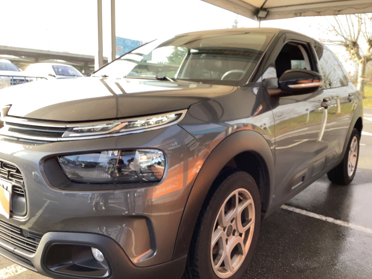 Lateral delantero izquierdo