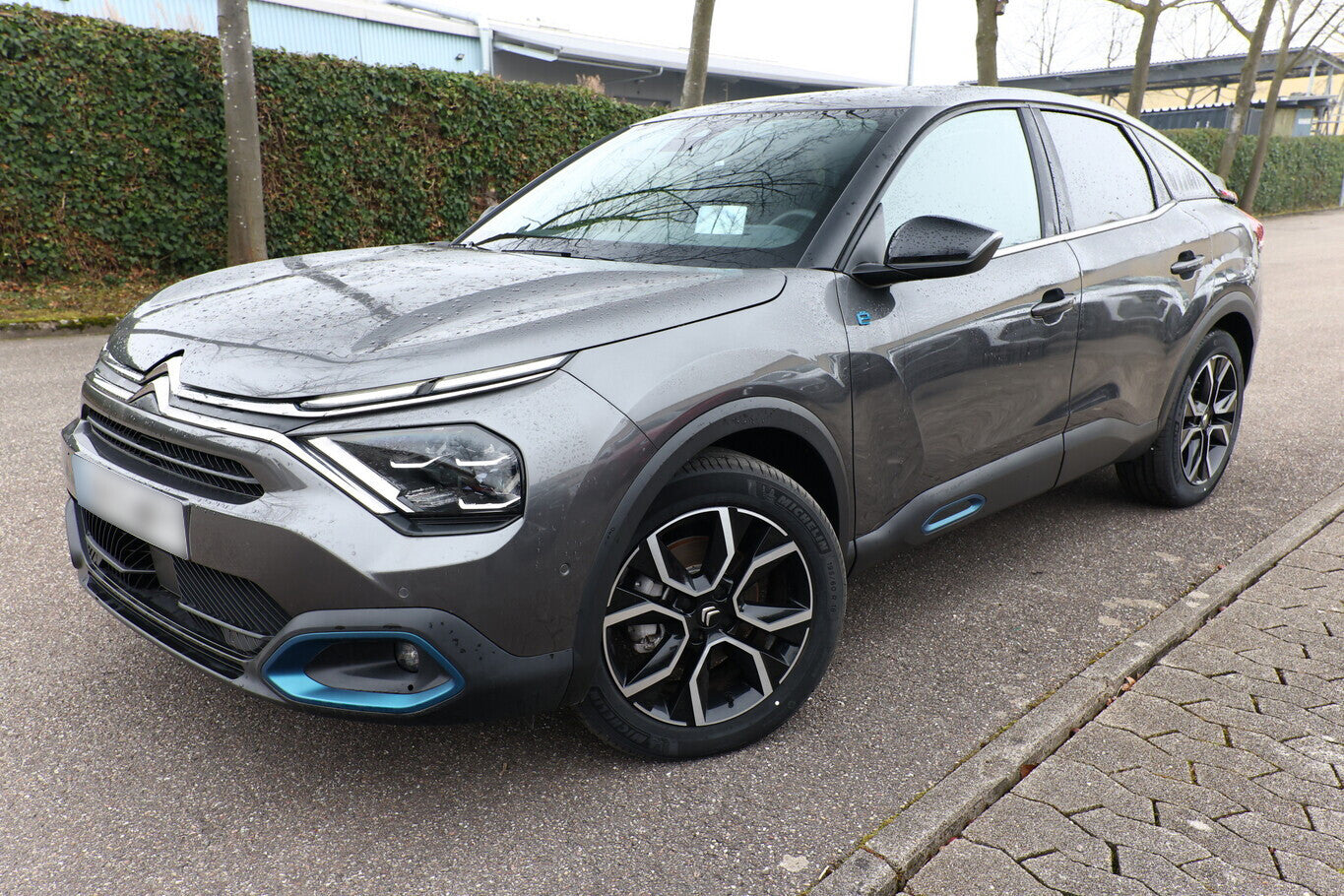Citroën e-C4 50kWh Shine Nav Kam HUD 18Z Keyl ACC PDC  105869817 12