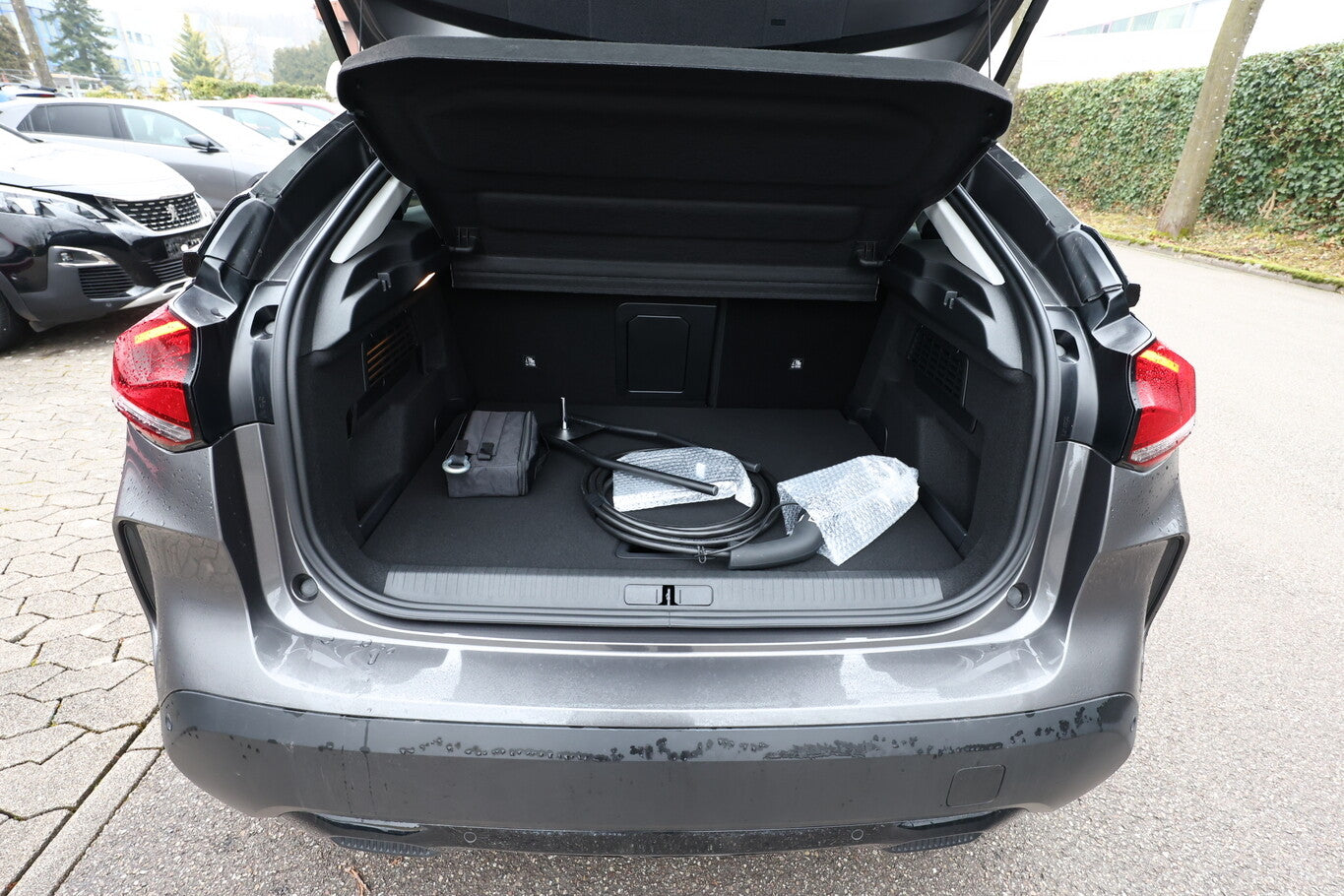 Citroën e-C4 50kWh Shine Nav Kam HUD 18Z Keyl ACC PDC  114674886 10